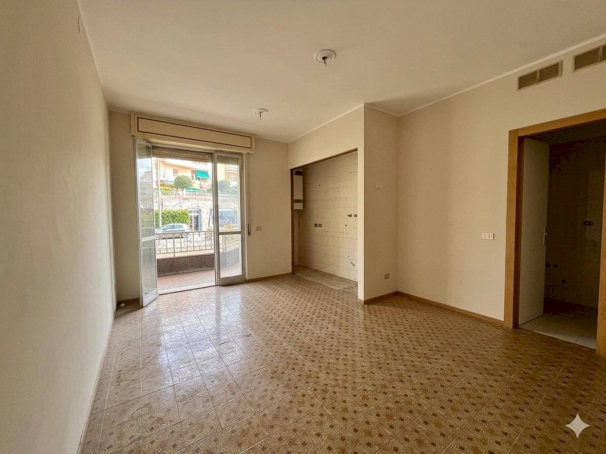 One-room apartment Via Padre Semeria 145, Sanremo - photo 2