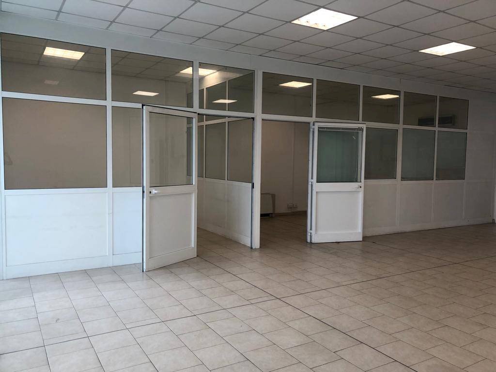 Commercial Premises Via del Lavoro 1, Granarolo dell'Emilia - photo 2