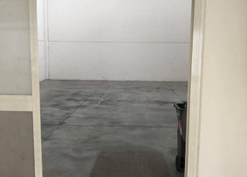 Commercial Premises Via del Lavoro 1, Granarolo dell'Emilia - photo 4