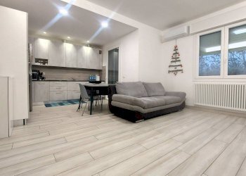 Trilocale Via Ferrarese 156, Bologna (zona Corticella) - foto 1