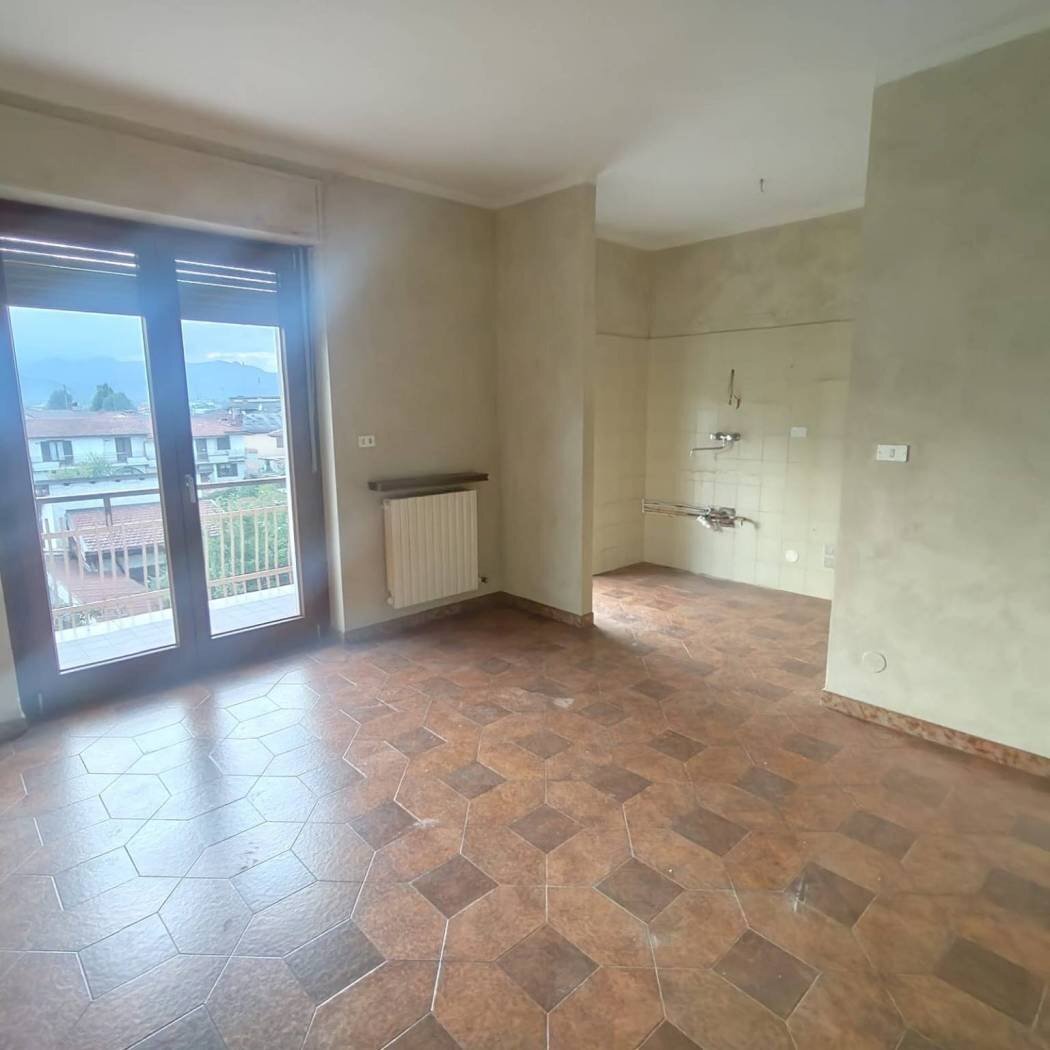 Four-room apartment Via Don Giovanni Battista Astre 17, Bernezzo - photo 3