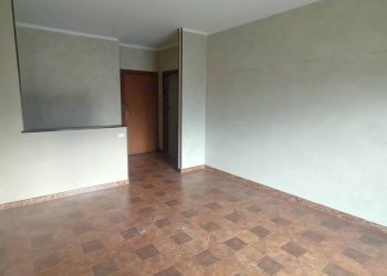 Four-room apartment Via Don Giovanni Battista Astre 17, Bernezzo - photo 2
