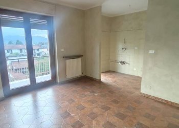 Four-room apartment Via Don Giovanni Battista Astre 17, Bernezzo - photo 3