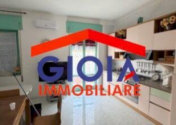 Two-room apartment Mondragone - photo 1