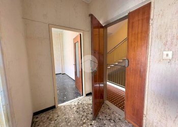 Two-room apartment Via della torrazza, Genova (neighborhood Prà) - photo 2