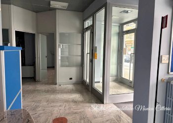 Locale Commerciale Via Bibiana 52, Torino (zona Borgo Vittoria) - foto 18