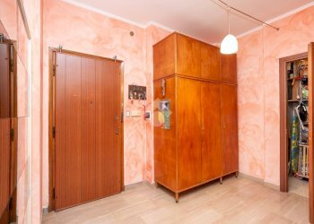 Three-room apartment Via San Giovanni, Beinasco - photo 2