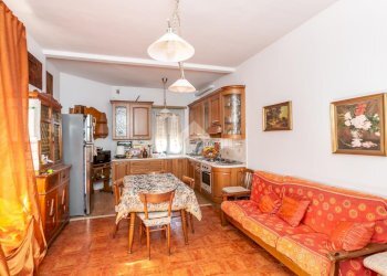 Three-room apartment Via San Giovanni, Beinasco - photo 9