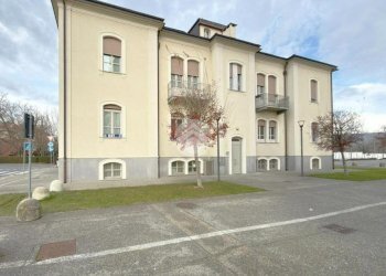 Apartment Via Natalia Ginzburg, Ivrea - photo 2