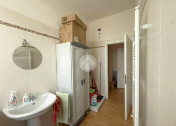 Apartment Via Natalia Ginzburg, Ivrea - photo 9