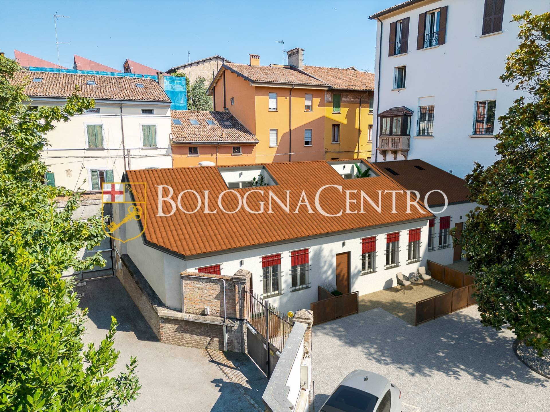 Porzione di casa Bologna (zona Centro Storico) - foto 1