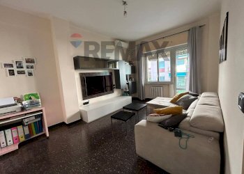 Bilocale Via Sacheri, 13 
 Marassi, Genova (zona Marassi) - foto 2