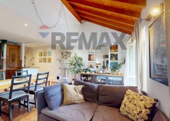 Two-room apartment Salita Sant'antonino, 60 
 Staglieno, Genova (neighborhood Staglieno) - photo 1