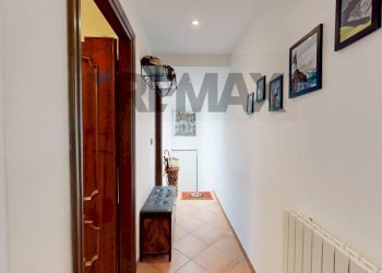 Two-room apartment Salita Sant'antonino, 60 
 Staglieno, Genova (neighborhood Staglieno) - photo 4