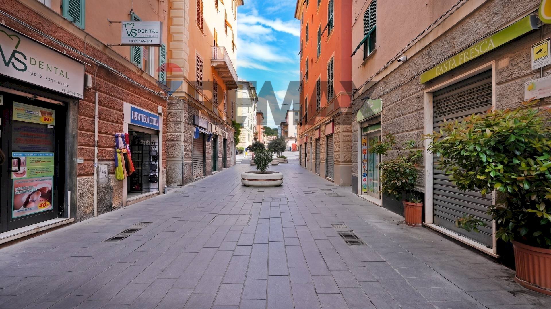 Commercial Activity Via Sestri, 24 R.
Sestri Ponente, Genova (neighborhood Sestri Ponente) - photo 3