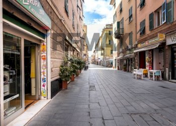 Attività Commerciale Via Sestri, 24 R.
Sestri Ponente, Genova (zona Sestri Ponente) - foto 4