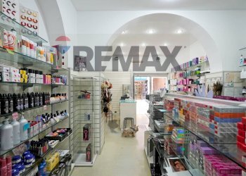 Attività Commerciale Via Sestri, 24 R.
Sestri Ponente, Genova (zona Sestri Ponente) - foto 8