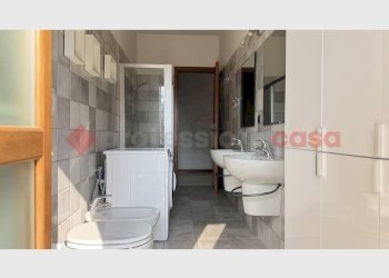 Three-room apartment Via Vittorio Emanuele II, 97, Bricherasio - photo 10