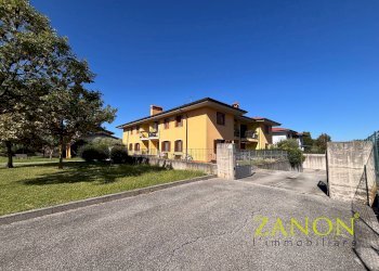 Foto 2 - Box Via dei Pini, Farra d'Isonzo - foto 2
