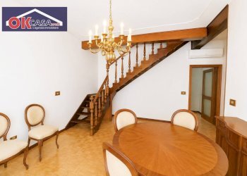 sala da pranzo - Appartamento via Montemezzi, Vigasio - foto 2