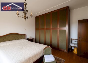 camera da letto - Appartamento via Montemezzi, Vigasio - foto 4