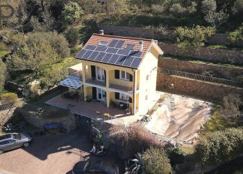 Foto 1 - Villa via San Lorenzo al Colle
 
10, Savona - photo 1