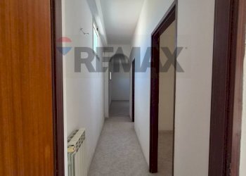 Hall / corridoio - Three-room apartment Via Quintino Sella
 
44, Castelvetrano - photo 10