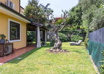 Giardino - Villa Via Villari Antonio
 
5, Trecastagni - foto 5