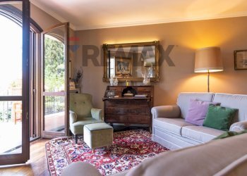 Soggiorno - Villa Via Villari Antonio
 
5, Trecastagni - foto 13