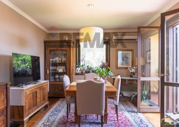 Sala da pranzo - Villa Via Villari Antonio
 
5, Trecastagni - foto 15