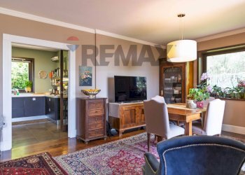 Sala da pranzo - Villa Via Villari Antonio
 
5, Trecastagni - foto 16
