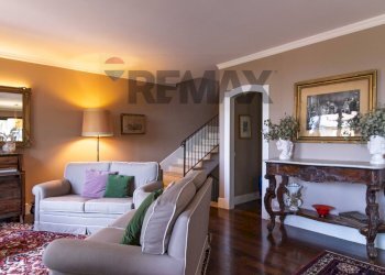 Soggiorno - Villa Via Villari Antonio
 
5, Trecastagni - foto 19