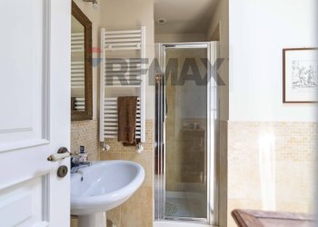 Bagno - Villa Via Villari Antonio
 
5, Trecastagni - foto 25