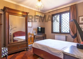 Camera / camera da letto - Villa Via Villari Antonio
 
5, Trecastagni - foto 27