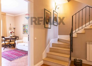 Scale - Villa Via Villari Antonio
 
5, Trecastagni - foto 46