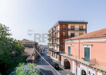 Edificio all\'aperto - Casa indipendente Via Etnea
 
192, Tremestieri Etneo - foto 2