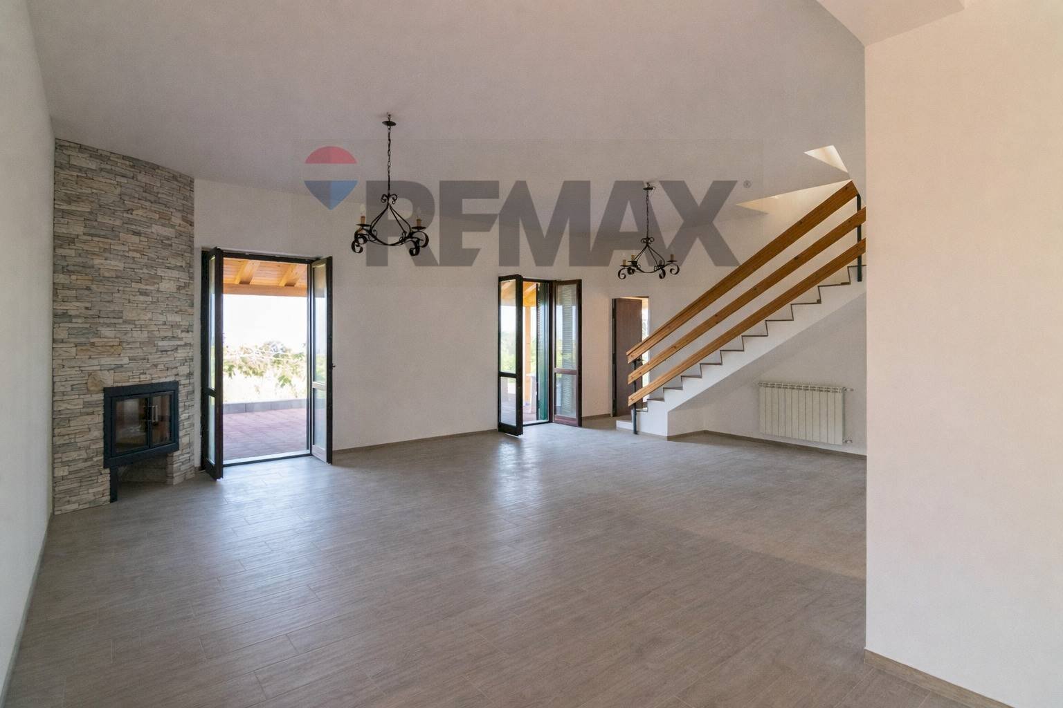 Stanza vuota - Villa Via Salemi Pennisi
48/50, Aci Sant'Antonio - foto 3