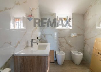 Bagno - Villa Via Salemi Pennisi
 
48/50, Aci Sant'Antonio - foto 7