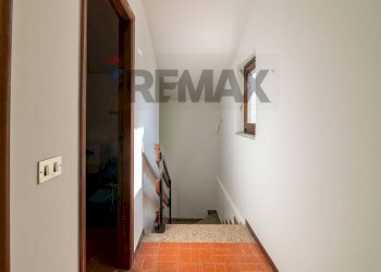 Hall / corridoio - Villa Via Salemi Pennisi
 
48/50, Aci Sant'Antonio - foto 15