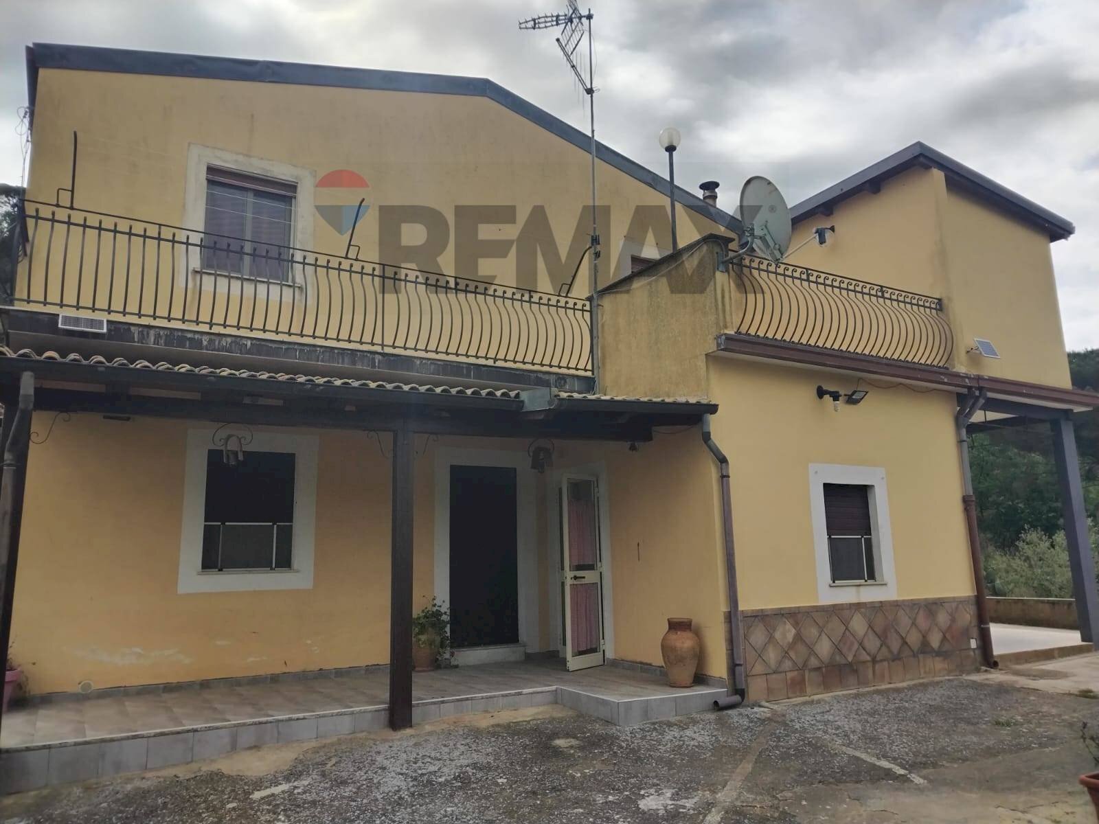 Casa all\'aperto - Casa semi indipendente Contrada Rasalgone
 
snc, Piazza Armerina - foto 1