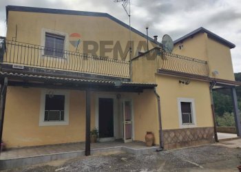 Casa all\'aperto - Casa semi indipendente Contrada Rasalgone
 
snc, Piazza Armerina - foto 1