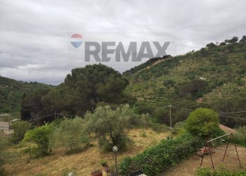 Vista delle montagne - Casa semi indipendente Contrada Rasalgone
 
snc, Piazza Armerina - foto 47