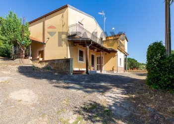 Casa all\'aperto - Casa semi indipendente Contrada Rasalgone
 
snc, Piazza Armerina - foto 10