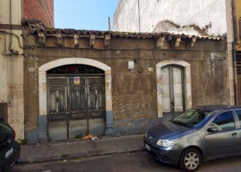 Edificio all\'aperto - Independent house Via Circumvallazione
 
386/388, Paterno - photo 2