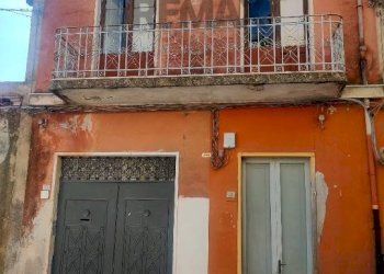 Casa all\'aperto - Independent house via Cesare Battisti
 
53, Calatabiano - photo 1