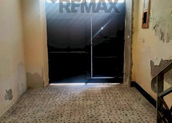 Hall / corridoio - Independent house via Cesare Battisti
 
53, Calatabiano - photo 4