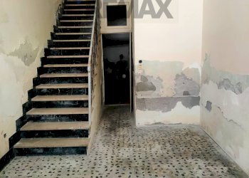 Scale - Independent house via Cesare Battisti
 
53, Calatabiano - photo 5