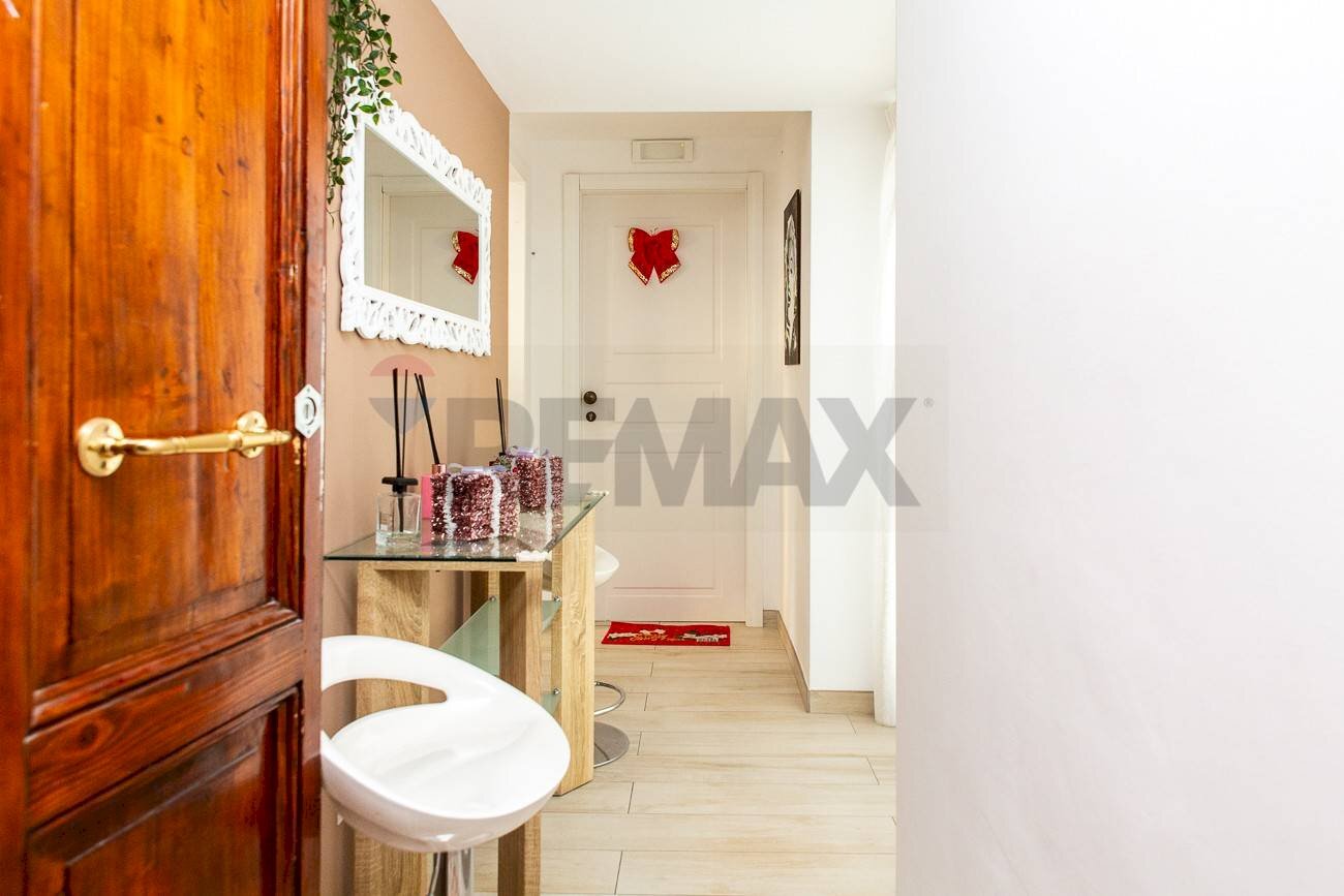 ingresso appartamenti 1 e2 Hall / corridoio - Appartamento Via Monsignore Ventimiglia
154, Catania - foto 2