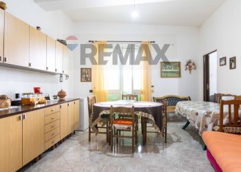 Sala da pranzo - Villa Via Giordano Bruno
 
34, Belpasso - foto 25
