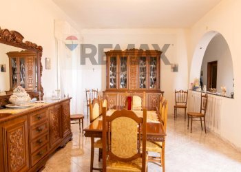 Sala da pranzo - Villa Via Giordano Bruno
 
34, Belpasso - foto 33